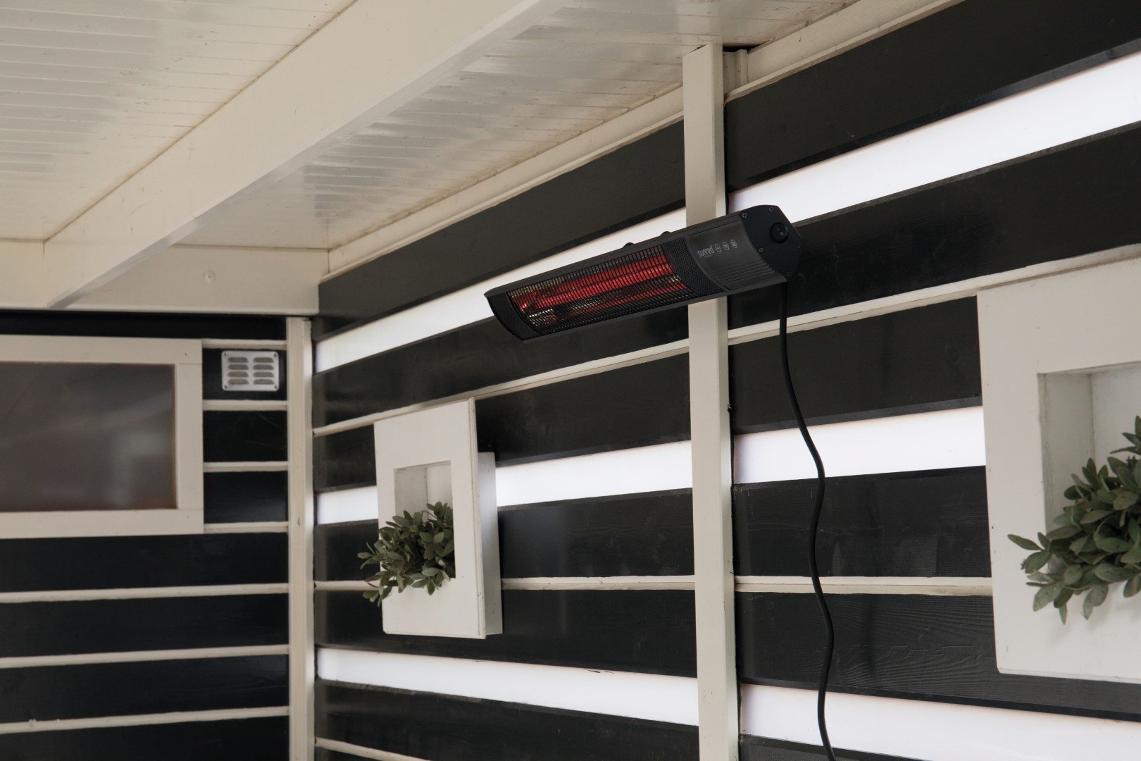 Sunred Heater Royal Diamond Dark Wall 1500 terrasverwarmer