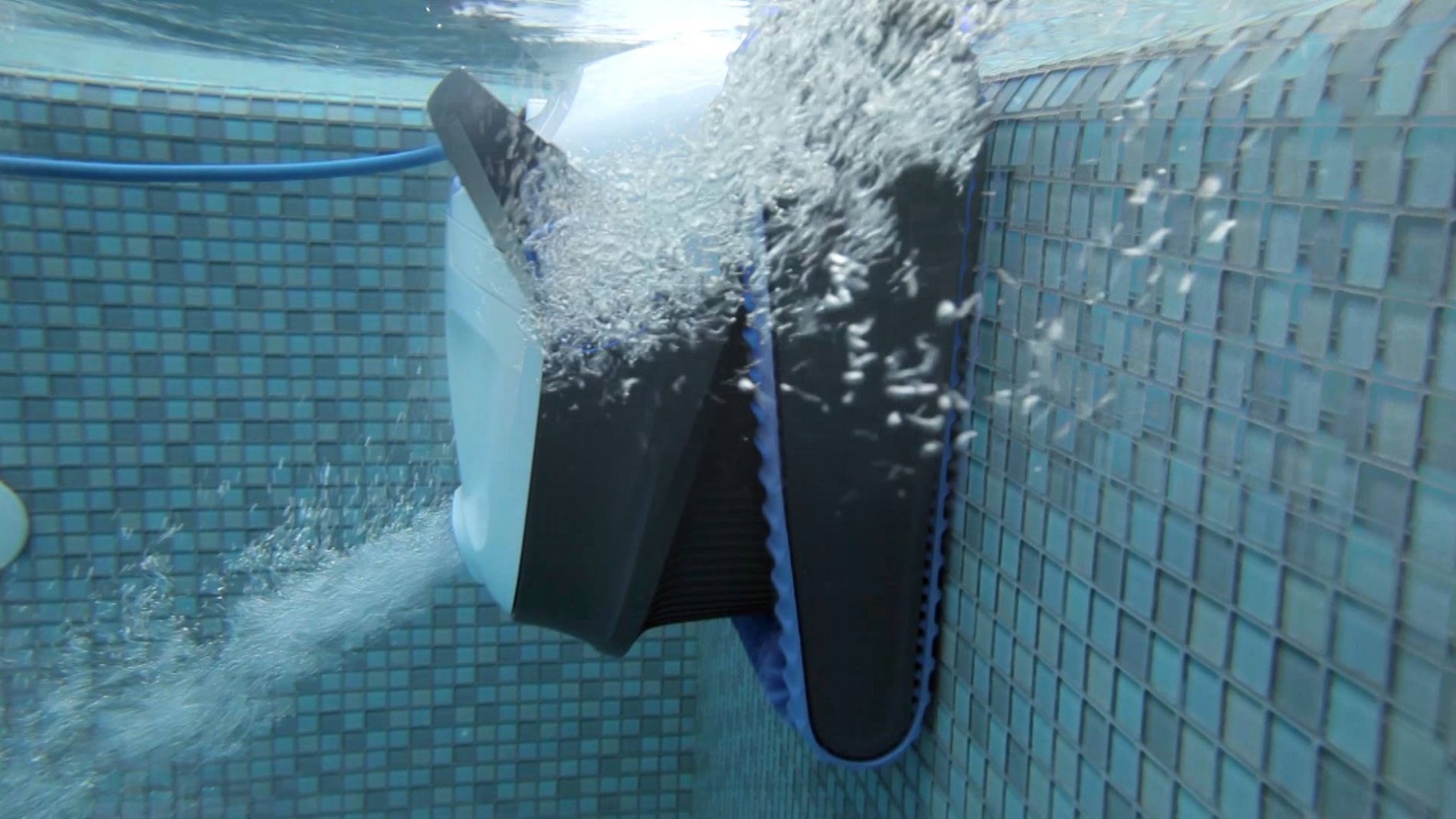 Dolphin Family S300i zwembadrobot