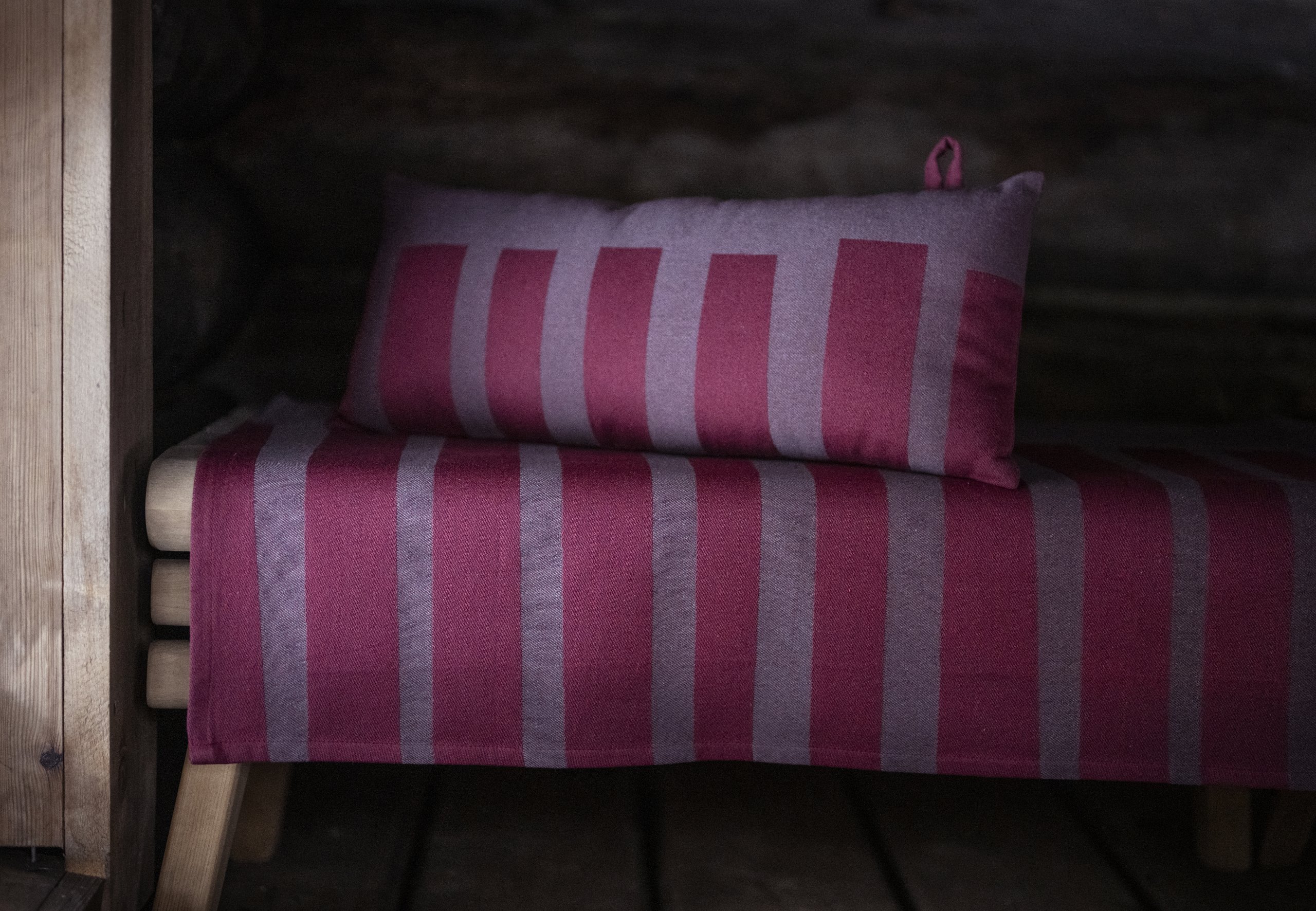 Saunakussen Rood 50x22 cm - Rento