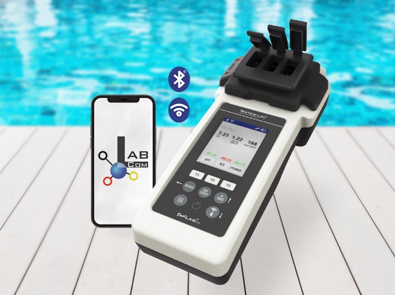 The PoolLab® 2.0 digitale zwembad watertester